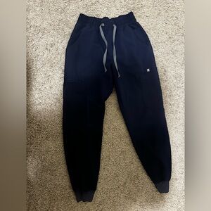 FIGS Navy High wait Uman relaxed joggers - petite small